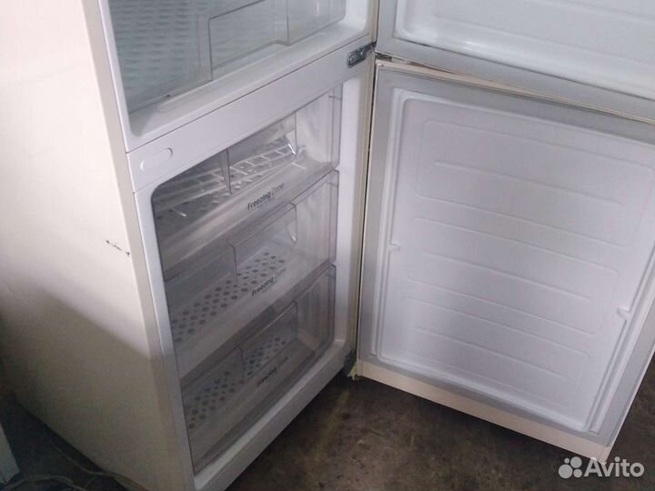 Продам холодильники б/у