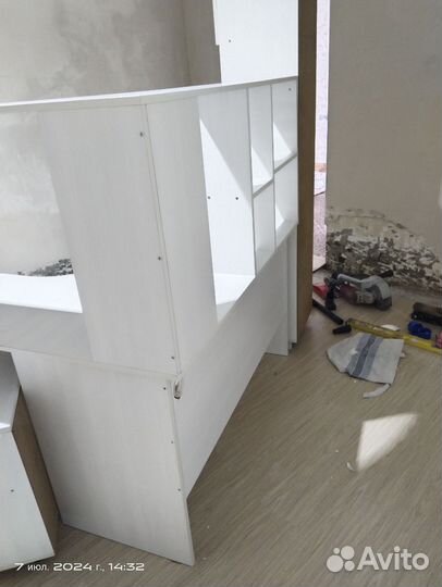 Компьютерный стол