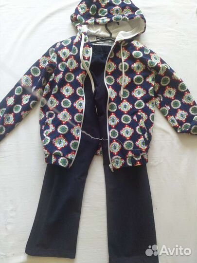 Спортивный костюм женский