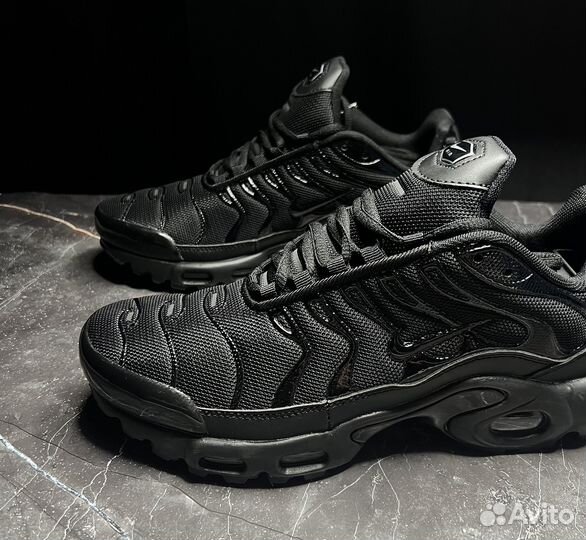 Кроссовки мужские nike air max tn plus