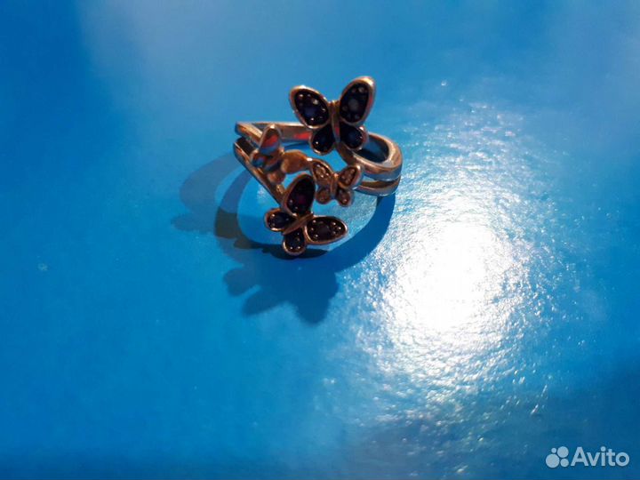 Серебряное кольцо