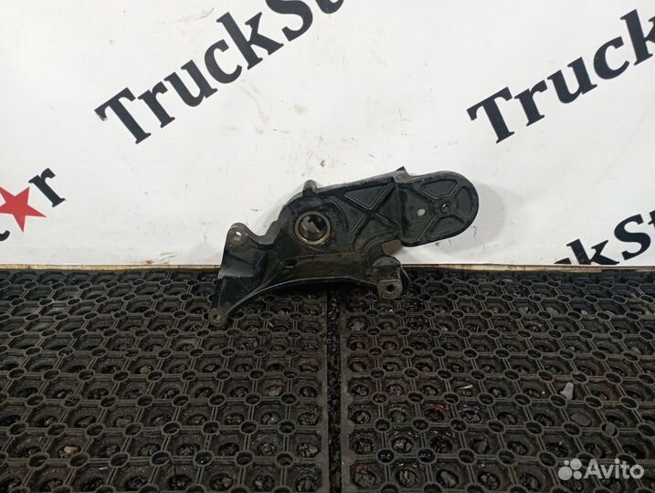 Кронштейн вискомуфты 2017г