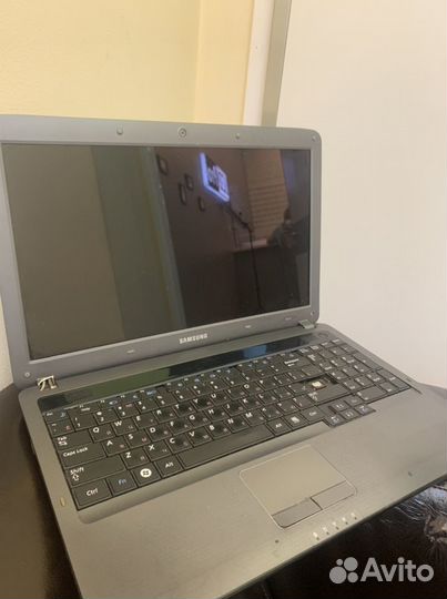 Samsung ноутбук NP R525