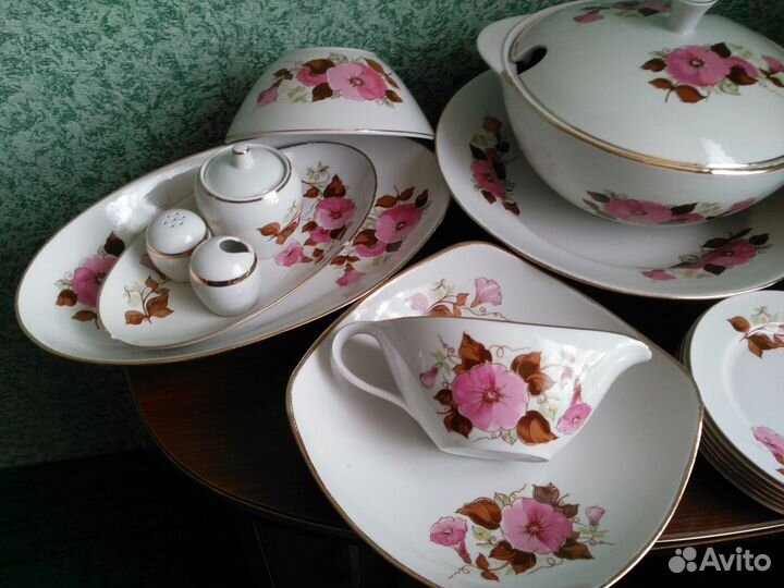 Столовый фарфоровый сервиз СССР