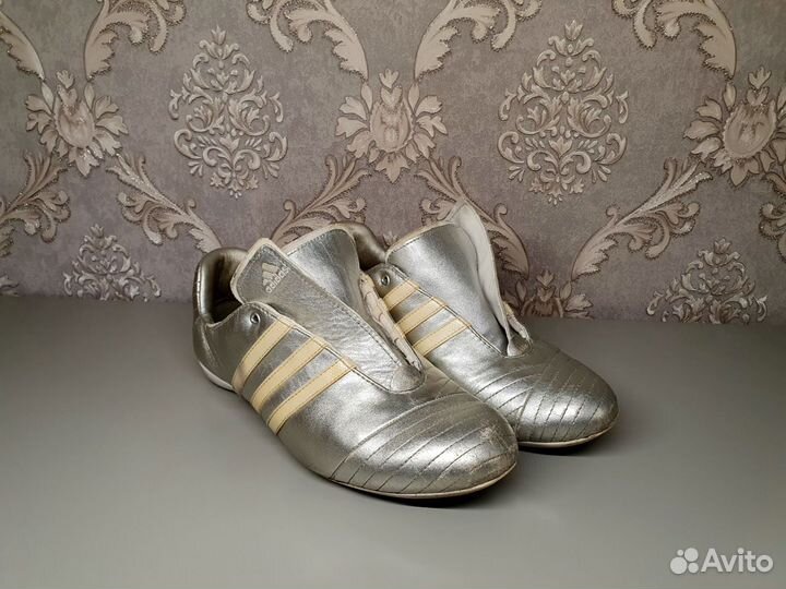 Кроссовки женские adidas