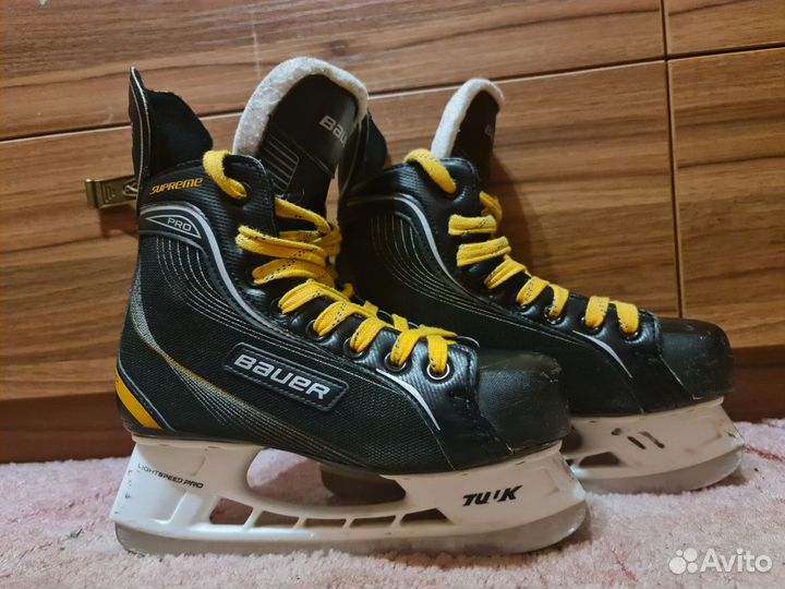Хоккейные коньки Bauer
