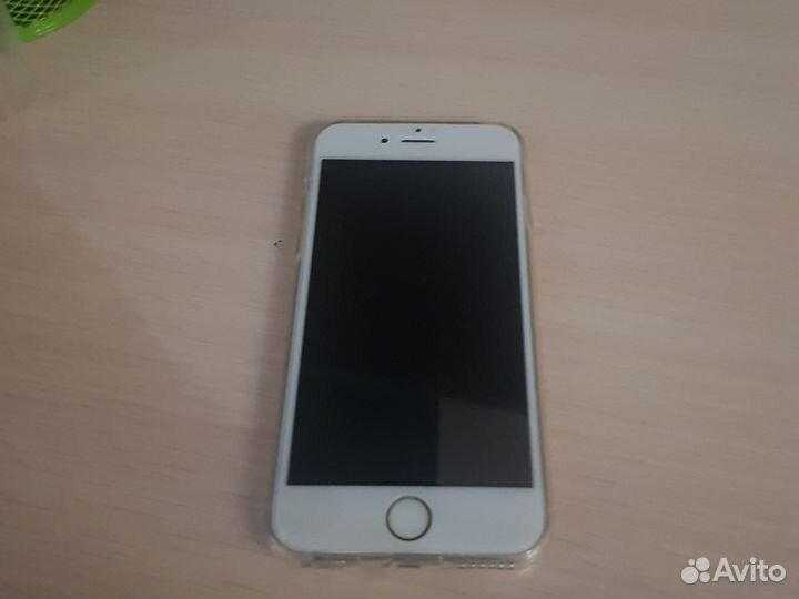 Телефон iPhone 6s