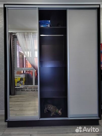 Шкаф купе с зеркалом бу