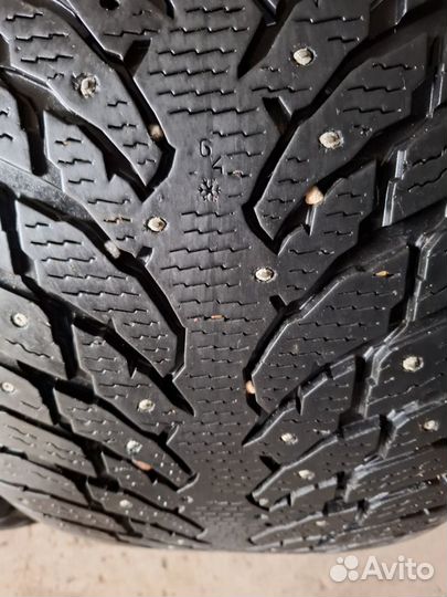 Nokian Tyres Hakkapeliitta 9 SUV 295/40 R21