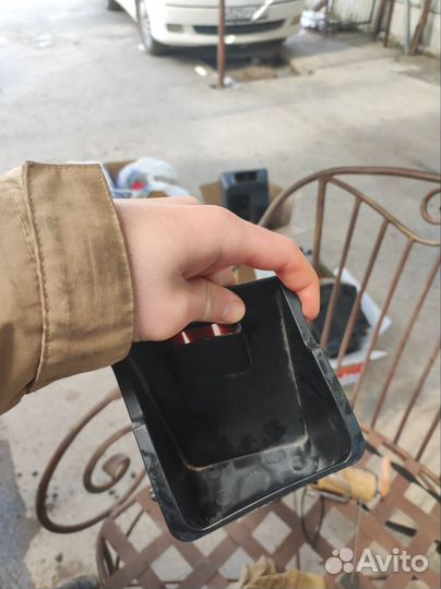 Запчасти на Mitsubishi pajero io (трёхдверный)