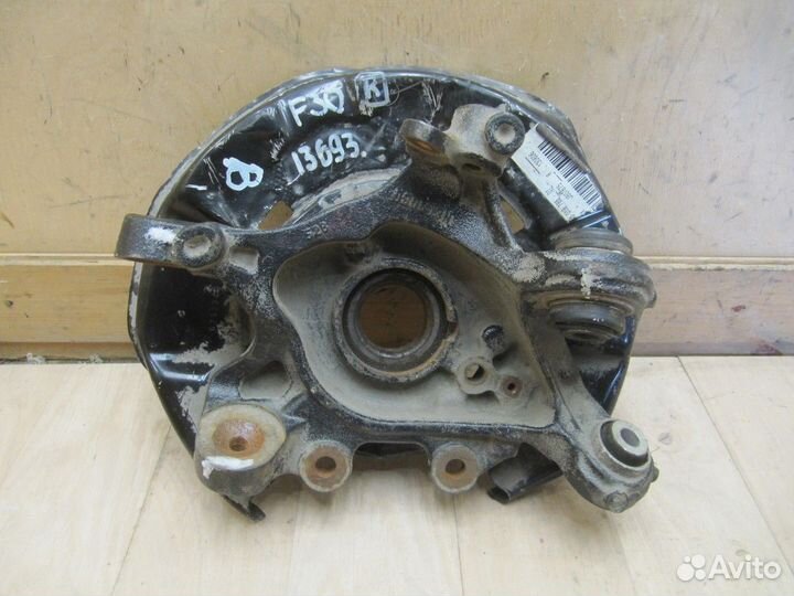 Кулак поворотный задний правый Bmw 3-серия F30 F31