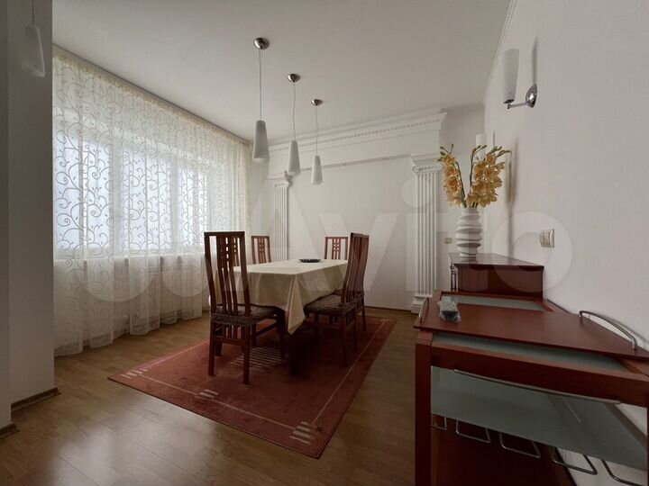 3-к. квартира, 130,1 м², 5/6 эт.