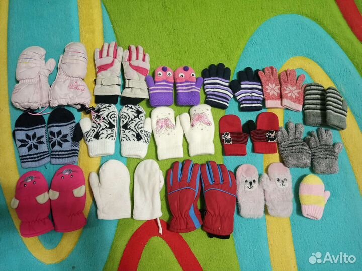 Большой выбор шапок шарфов варежек на девочку 0-3г
