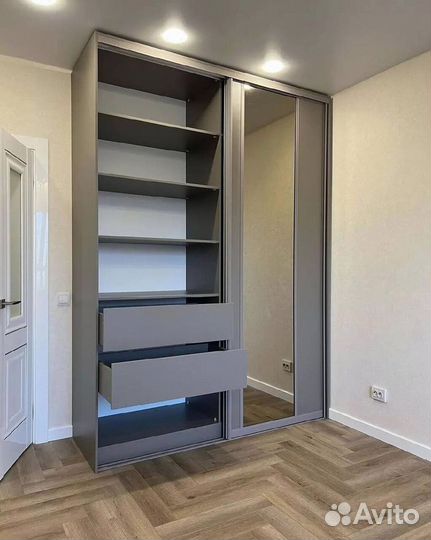 Шкаф купе встроенный