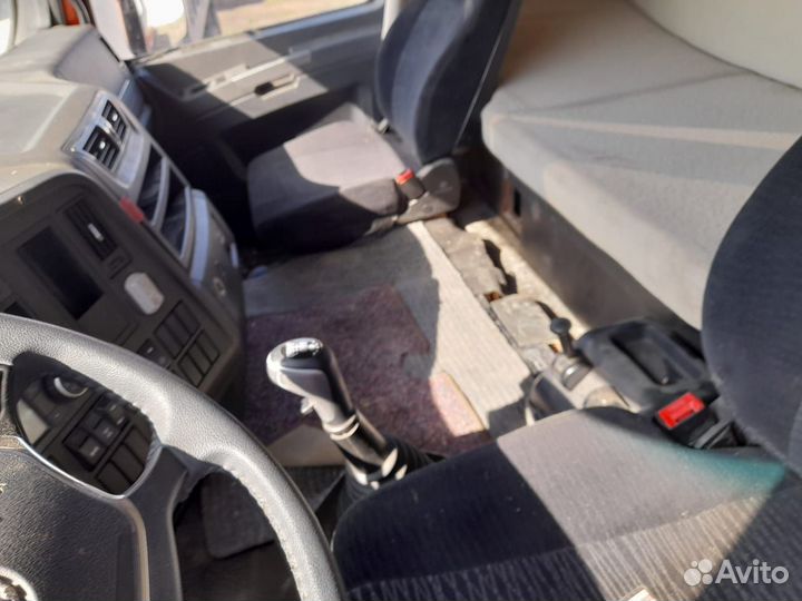 Shacman SX42584W324C, 2022