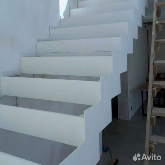 Лестница в дом под ключ