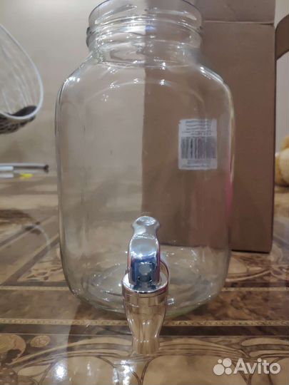 Банка /диспенсер с краном 3л