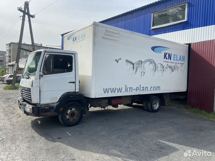 Mercedes-Benz 814, 1992