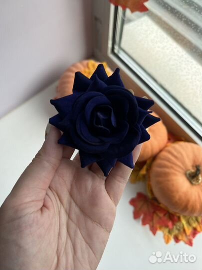Заколка брошь с большой розой