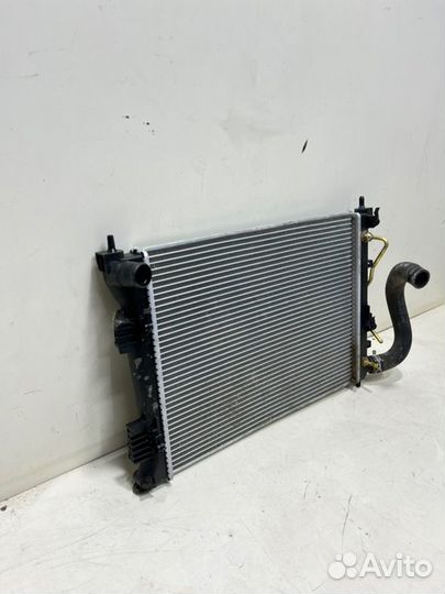 Радиатор охлаждения двигателя (АКПП) передний