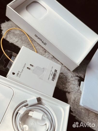 iPhone 15 Pro Max, 256 ГБ