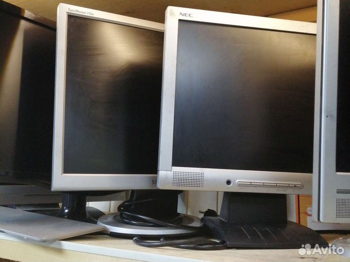 Монитор nec52vm 15