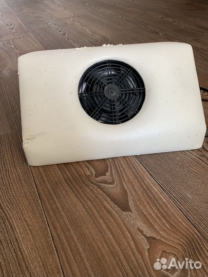 Вытяжка для маникюра