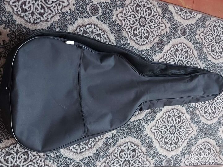 Акустическая гитара