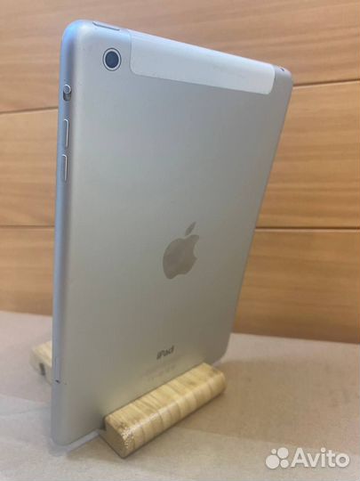 Планшет Apple iPad mini 16Gb