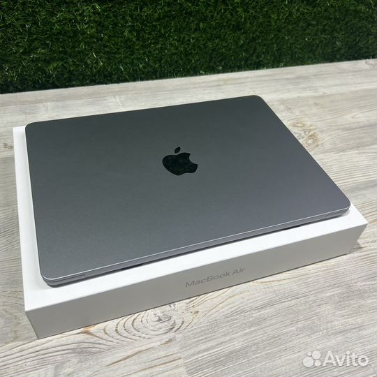 Apple MacBook air 13.6 2022 m2 16gb 512gb