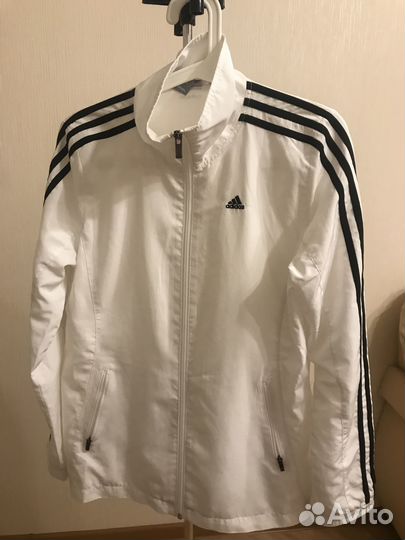 Спортивный костюм adidas