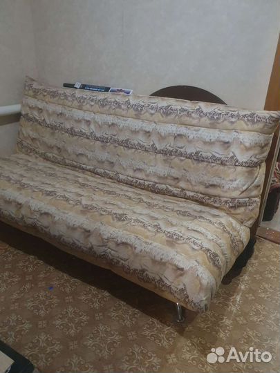 Диван (фабричный)