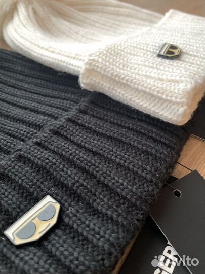 Шапка Karl Lagerfeld Moncler новая