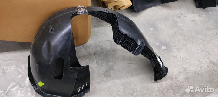 Подкрылок передний правый, левый Hyundai Elantra 6