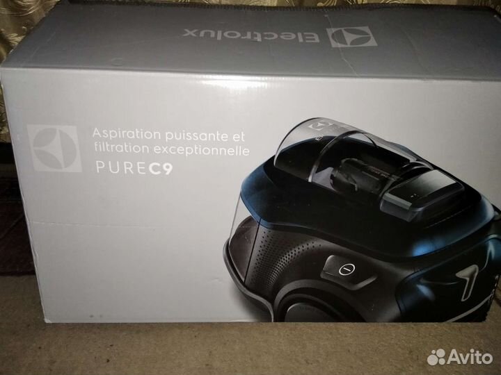 Пылесос циклон Electrolux PC91 - H6STM