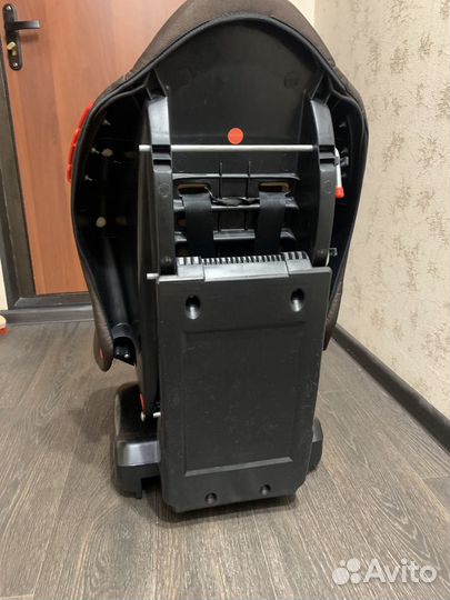 Детское автокресло 9-18 кг siger