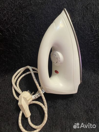 Утюг б/у Elenberg