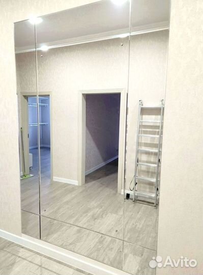 Зеркальное панно с фацетом