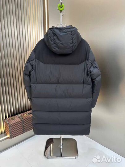 Пуховик moncler