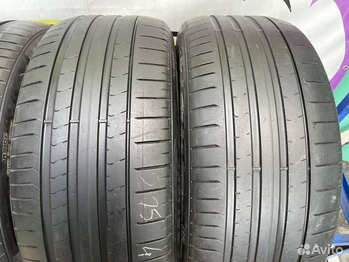 Pirelli P Zero PZ4 275/45 R21 107Y