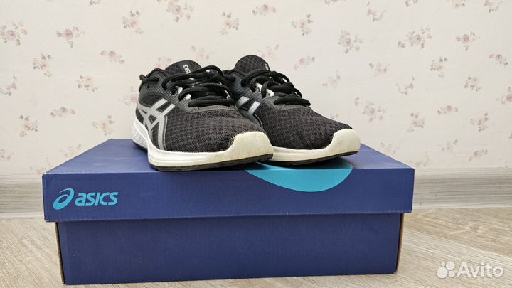 Кроссовки asics 33.5