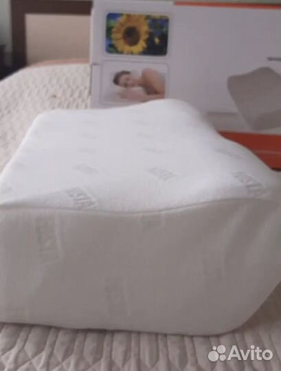 Подушка ортопедическая с эффектом памяти для сна
