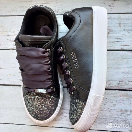 Кеды Guess