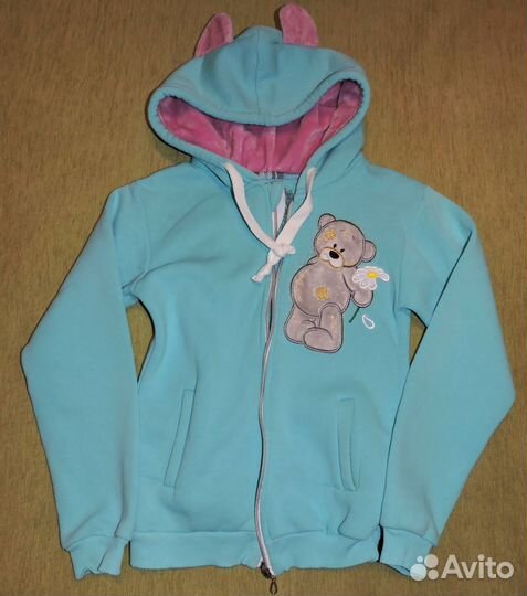 Продаю кофту с капюшоном