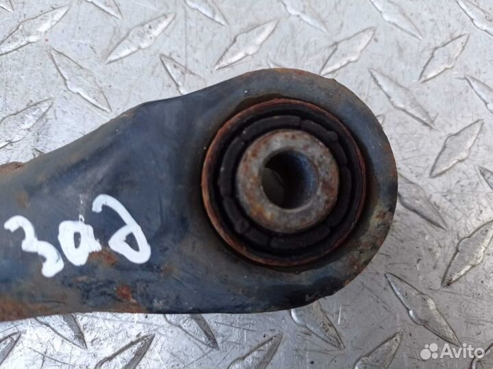 Рычаг задний правый Ford Escape 3