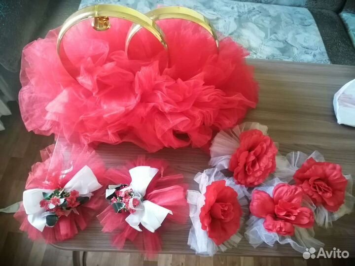 Аренда свадебных украшений на автомобиль