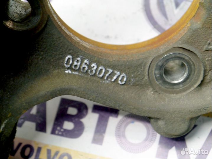 Кулак поворотный передний левый Вольво XC90 до 200