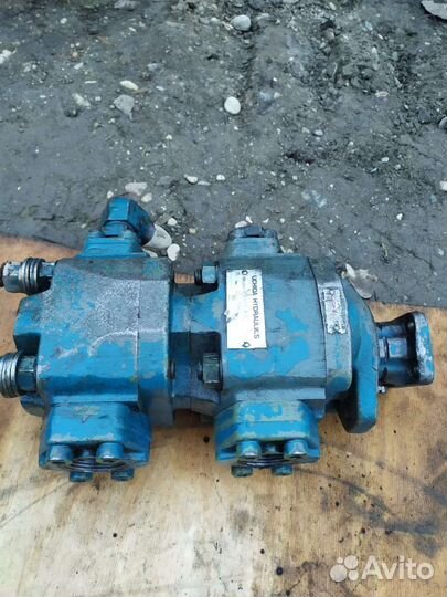 Насос для экскаватора