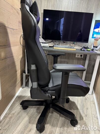 Игровое кресло DXRacer King OH/KS99/N черное