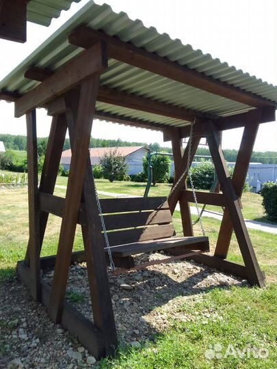 Садовые качели из дерева